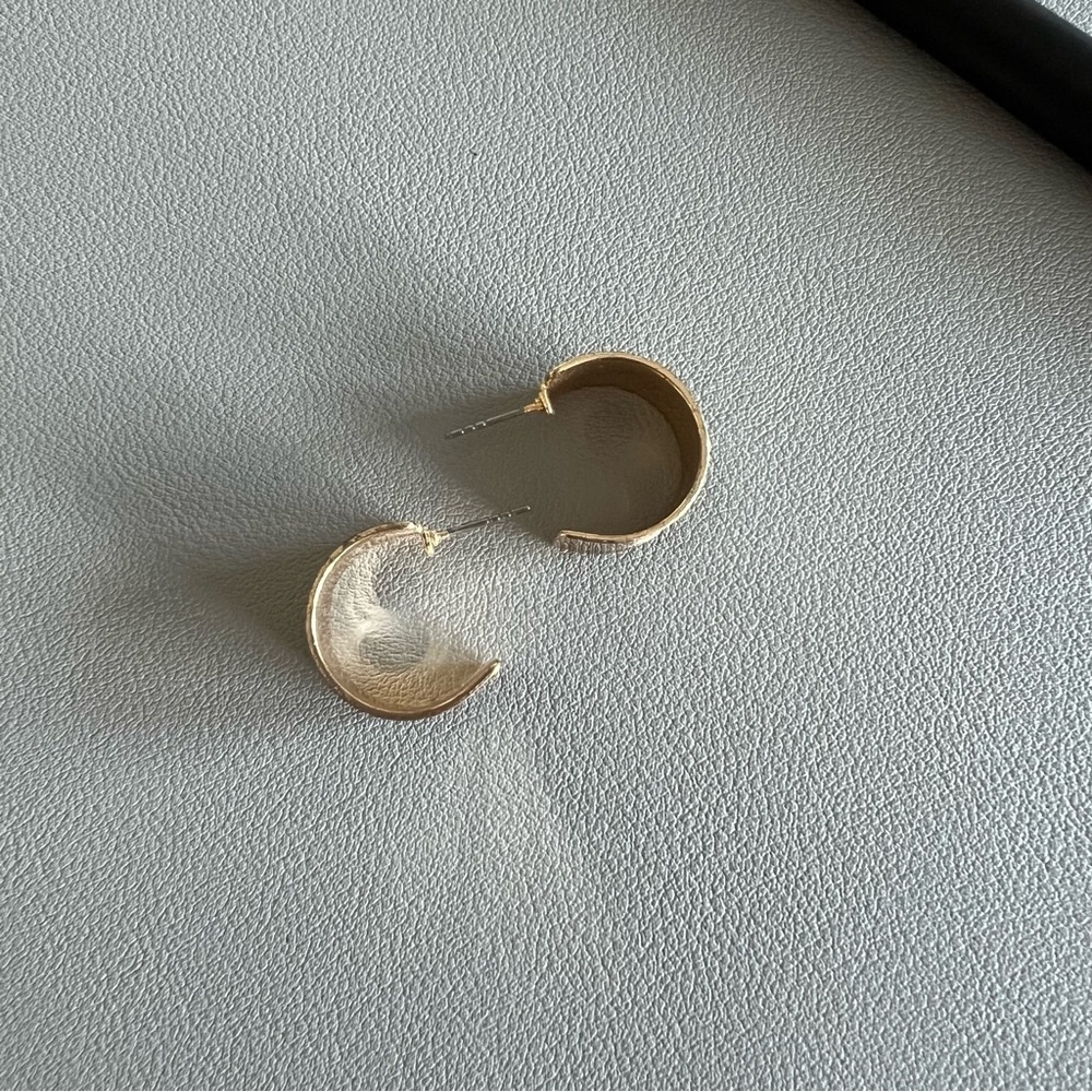 NWOT! Gold Hoop Earrings - Picture 2 of 3